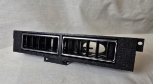 1969 Chevelle Center A/C Dash Vent Assembly (Center Vent, w/ Air Conditioning)